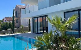 Villa Brac